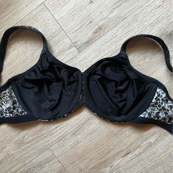 Wacoal 855167 Breast Cancer Awareness Underwire Full Figure Soft Cup Bra - Picture 9 of 11